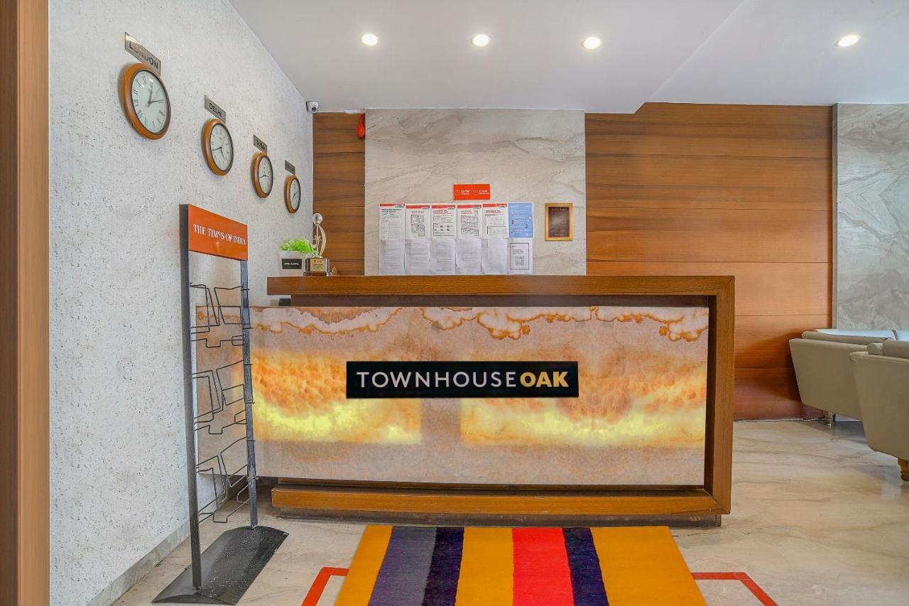 Vaccinated Staff- Townhouse Oak Hotel Silvotel Indore Exterior photo